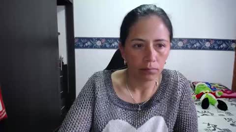 Snapshot of sharoon__cherry_ chatting on 12.02.25 sharon online show from 12.02.25