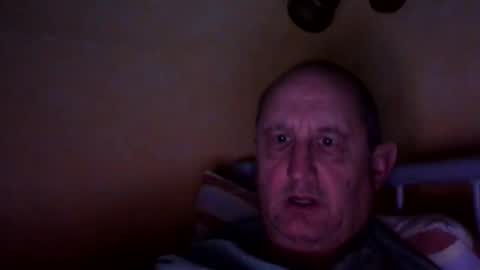 Snapshot of sharpshoder chatting on 12.29.24 Peter online show from 12.29.24