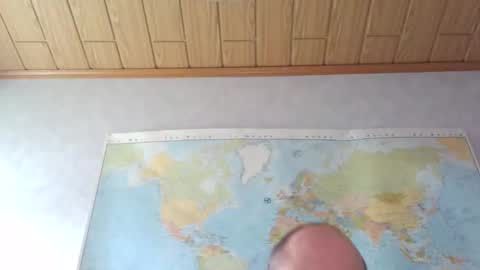 Snapshot of sharpshoder chatting on 01.03.25 Peter online show from 01.03.25