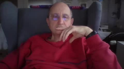 Snapshot of sharpshoder chatting on 01.23.25 Peter online show from 01.23.25