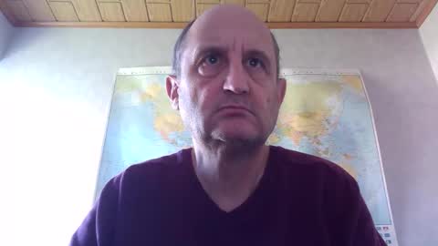 Snapshot of sharpshoder chatting on 10.18.25 Peter online show from 10.18.25