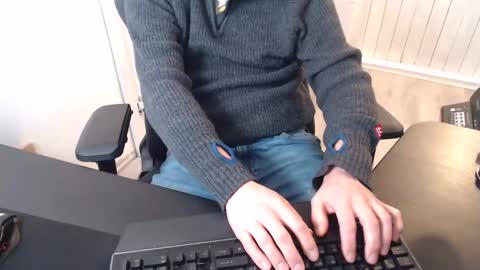 shavedromeo online show from 12.13.24