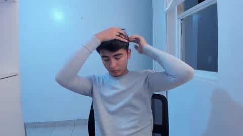 Snapshot of shawn__sanderson chatting on 11.07.25 Shawn online show from 11.07.25