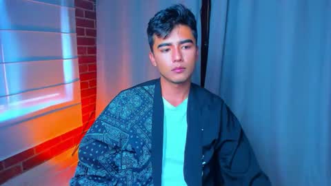 Snapshot of shawn__sanderson chatting on 12.22.25 Shawn online show from 12.22.25