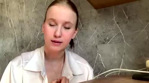 Anny online show from 06.11.26