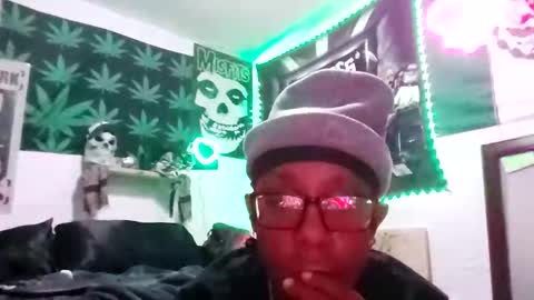 Snapshot of shawnvegas67 chatting on 11.23.25 shawnvegas67 online show from 11.23.25