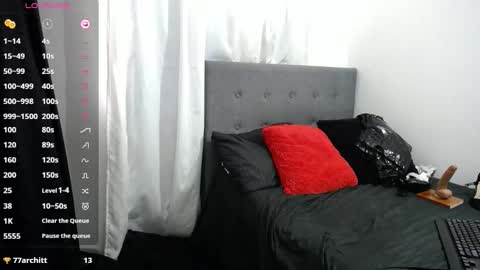 Snapshot of shayla_10 chatting on 10.20.25 shayla_10 online show from 10.20.25