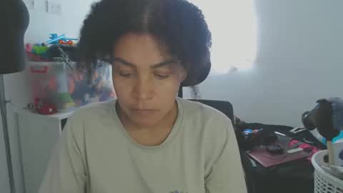 Shayna online show from 09.22.25