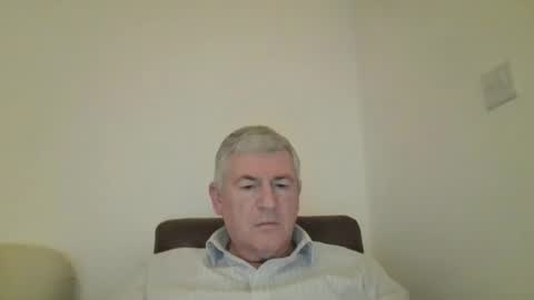 Snapshot of she52 chatting on 12.04.25 she52 online show from 12.04.25