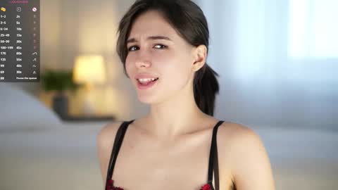 Tessa online show from 10.21.25