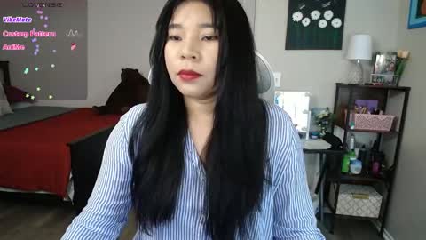 Snapshot of sheilyn_smith chatting on 02.17.26 sheilyn_smith online show from 02.17.26