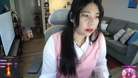 Snapshot of sheilyn_smith chatting on 03.16.26 sheilyn_smith online show from 03.16.26