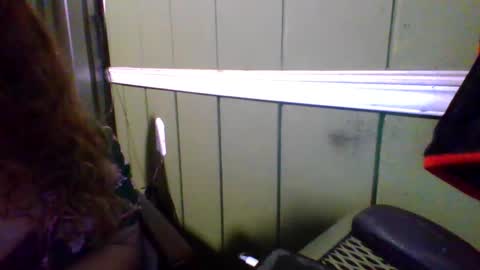 Snapshot of shelbyannn chatting on 11.30.25 Red online show from 11.30.25