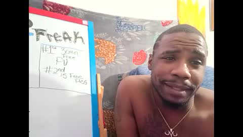 Snapshot of shelbycrazy chatting on 02.04.25 King-shelb online show from 02.04.25