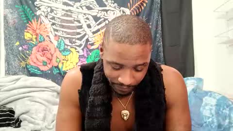 Snapshot of shelbycrazy chatting on 02.17.25 King-shelb online show from 02.17.25