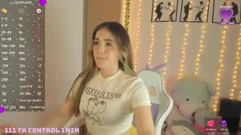 Snapshot of shelbyhagen17 chatting on 10.24.25 Shelby hagen online show from 10.24.25