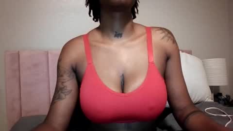 Snapshot of sheliaaverette chatting on 12.16.25 Shelia Averette online show from 12.16.25