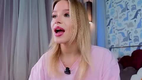 Lina online show from 06.23.26