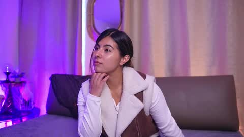  Transmission schedule Monday - Friday 715 am to 200 pm time Colombia  online show from 10.20.25