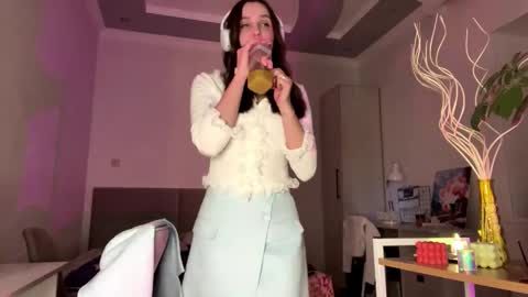 Elsa online show from 12.03.25