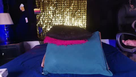 Shelsy online show from 09.22.25