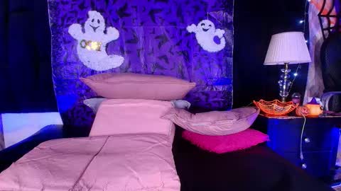 Shelsy online show from 10.18.25