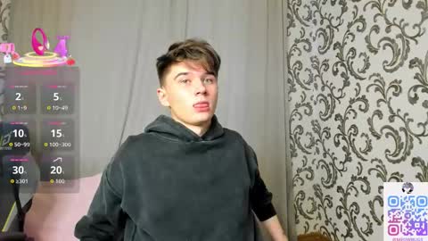 Snapshot of sherlockmax chatting on 09.10.25 Max online show from 09.10.25