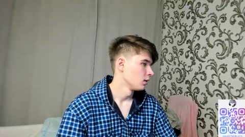 Snapshot of sherlockmax chatting on 09.13.25 Max online show from 09.13.25