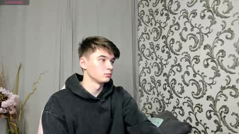 Snapshot of sherlockmax chatting on 09.18.25 Max online show from 09.18.25