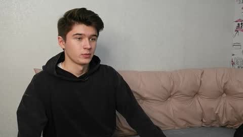 Snapshot of sherlockmax chatting on 10.23.25 Max online show from 10.23.25