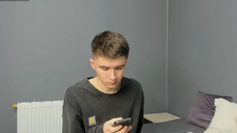 Snapshot of sherlockmax chatting on 11.10.25 Max online show from 11.10.25