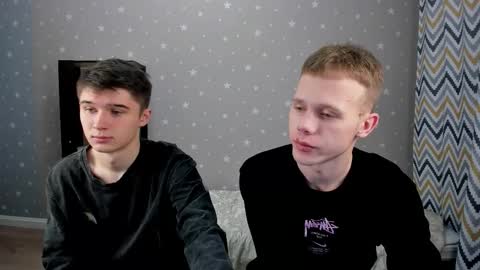 Snapshot of sherlockmax chatting on 11.29.25 Max online show from 11.29.25