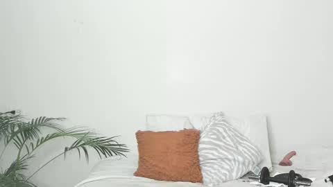 Sherlyn Adams online show from 02.16.25