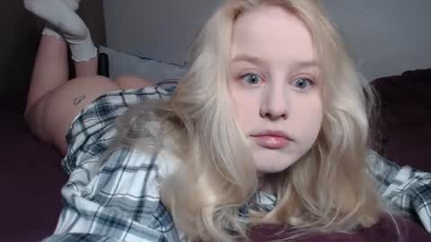 Snapshot of sherlystero chatting on 02.17.25 sher  online show from 02.17.25