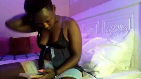 Snapshot of sherryspicy34 chatting on 09.21.25 sherryspicy34 online show from 09.21.25