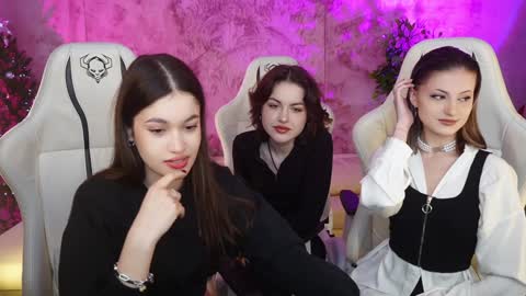 Snapshot of sheryl_elegance chatting on 01.13.25 Sheryl online show from 01.13.25