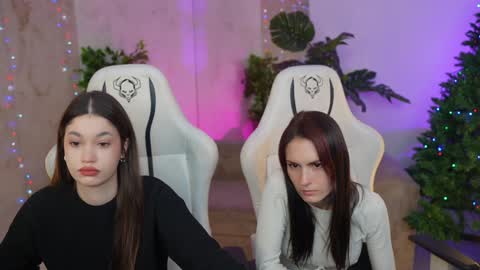 Snapshot of sheryl_elegance chatting on 01.21.25 Sheryl online show from 01.21.25