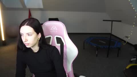 Snapshot of sheryl_elegance chatting on 10.17.25 Sheryl online show from 10.17.25