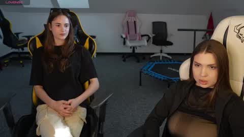 Snapshot of sheryl_elegance chatting on 11.01.25 Sheryl online show from 11.01.25