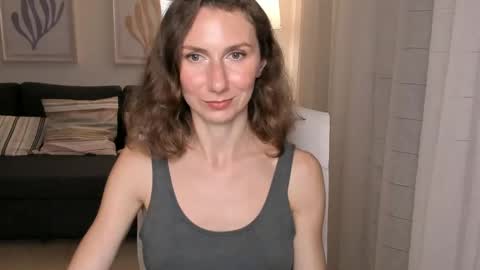 shesleepsnaked online show from 02.08.25