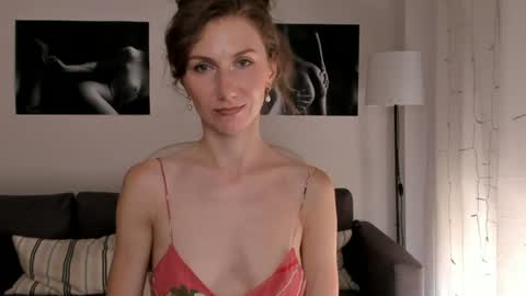 shesleepsnaked online show from 07.12.26