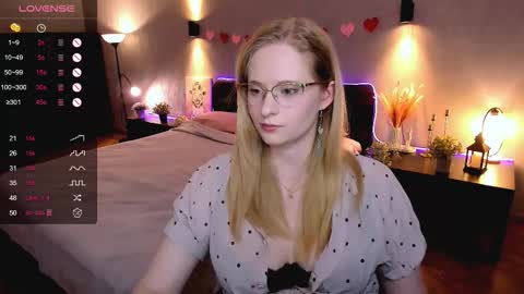 Hello guys my name is Aemilia online show from 10.03.25
