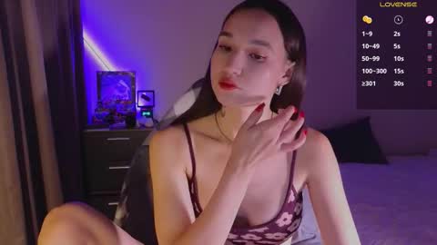 Snapshot of shey1i chatting on 10.13.25 Sheyli online show from 10.13.25