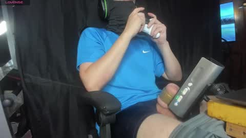 Snapshot of shibashamu chatting on 10.04.25 Daddy online show from 10.04.25