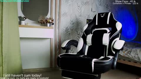    Alex  Independent model. online show from 01.21.25