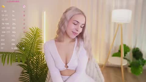 Snapshot of shinybarbie chatting on 12.02.25 Julia online show from 12.02.25