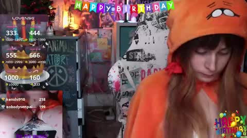 Im Lilu Rosenblum  Guys I have   ----Ill be glad to see you there online show from 02.20.25