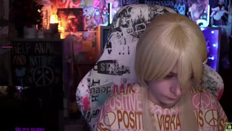 Im Lilu Rosenblum  Guys I have   ----Ill be glad to see you there online show from 03.07.25