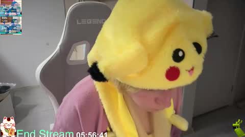 Im Lilu Rosenblum  Guys I have   ----Ill be glad to see you there online show from 03.10.26