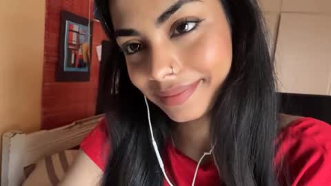 Snapshot of shirleendurrah chatting on 05.08.26 Karin online show from 05.08.26